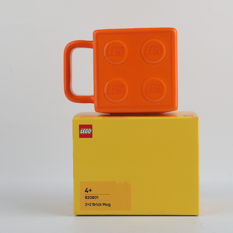 320ml セラミックマグカップ 2x2 レッドレゴブリック - Office Technician のレビューと価格